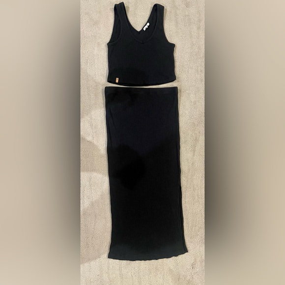 Ten tree knit rib skirt (sz l) and knit rib crop (sz m) - Picture 3 of 5